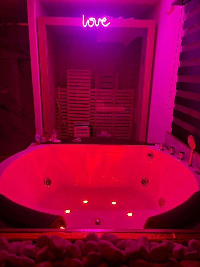L'Aurore Suite De Charme, Clim Jacuzzi, Sauna, Piscine Chauffee Cuisine... Carpentras ภายนอก รูปภาพ